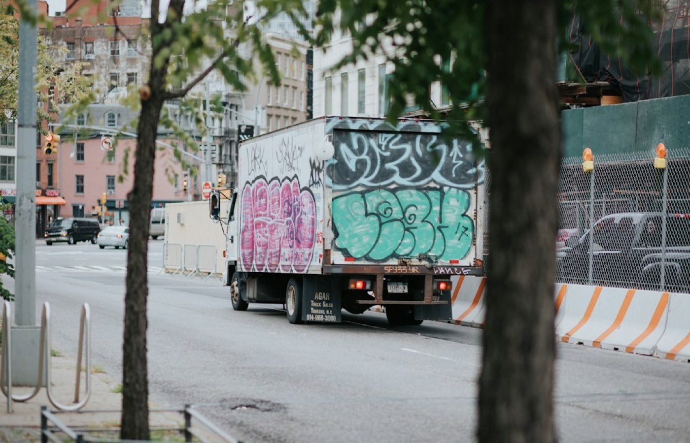 Covering utilitaire : prix, pose et entretien avant de signer